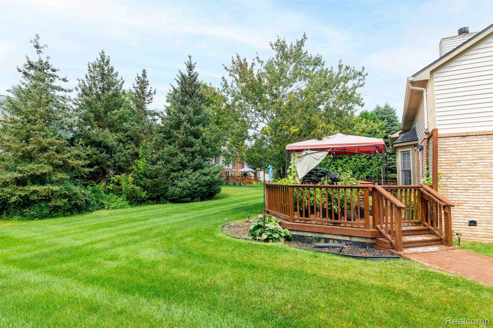 3932 Kaeleaf Road Lake Orion, MI 48360 - Photo 37 of 46 Gallery Image 37