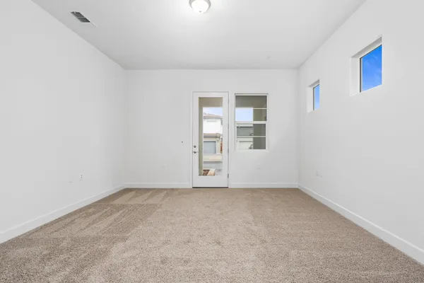 $448,686 | 331 Peters Lane South, Madera, CA 93636