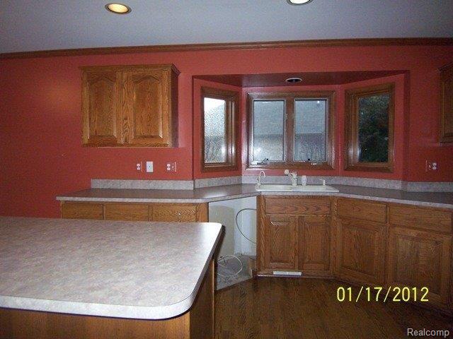 47731 Sandy Ridge Drive Macomb, MI 48044 - Photo 7 of 12 100_1834.jpg