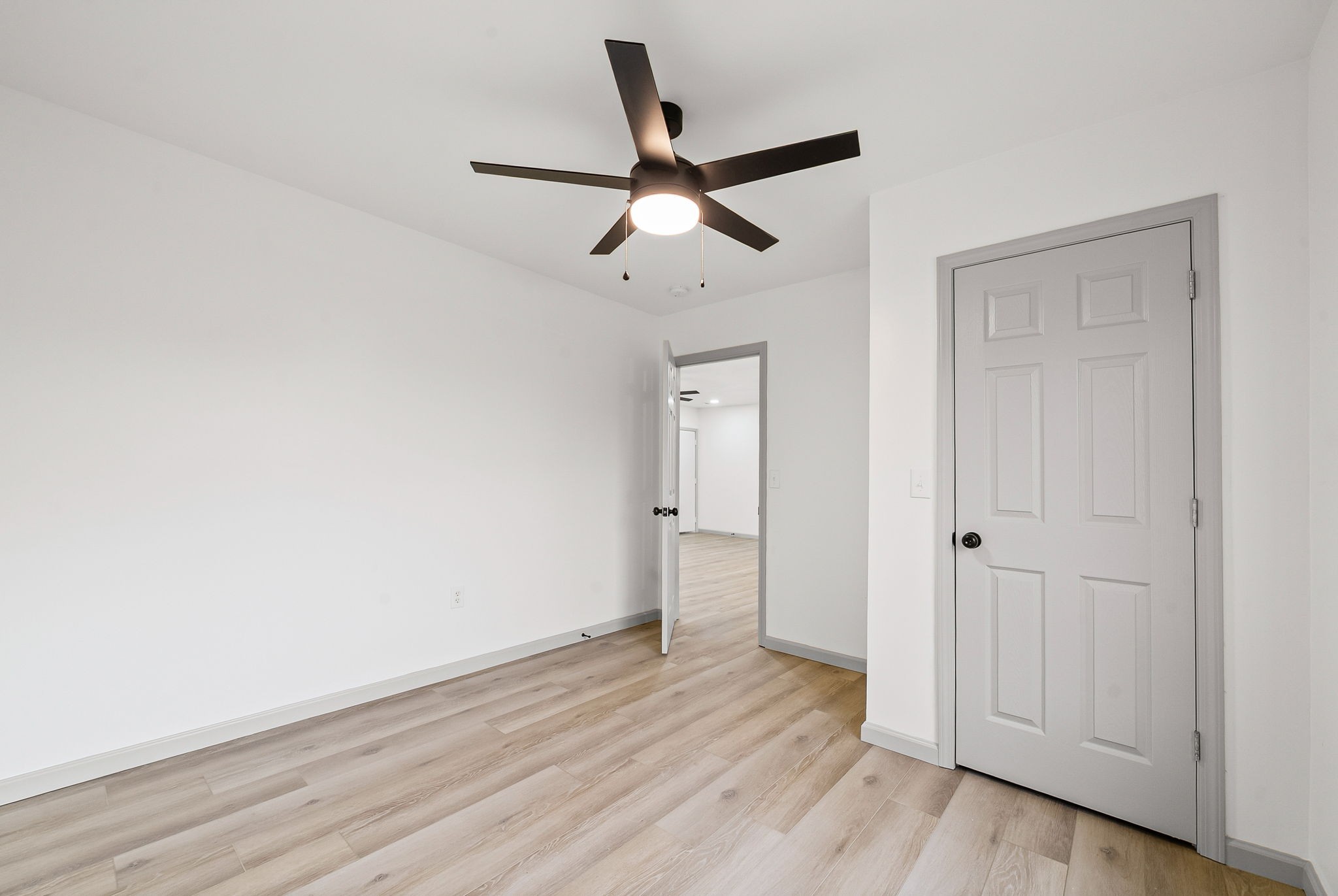 225 Military Road Herndon, KY 42236 - Photo 11 of 18 a view of empty room with wooden floor