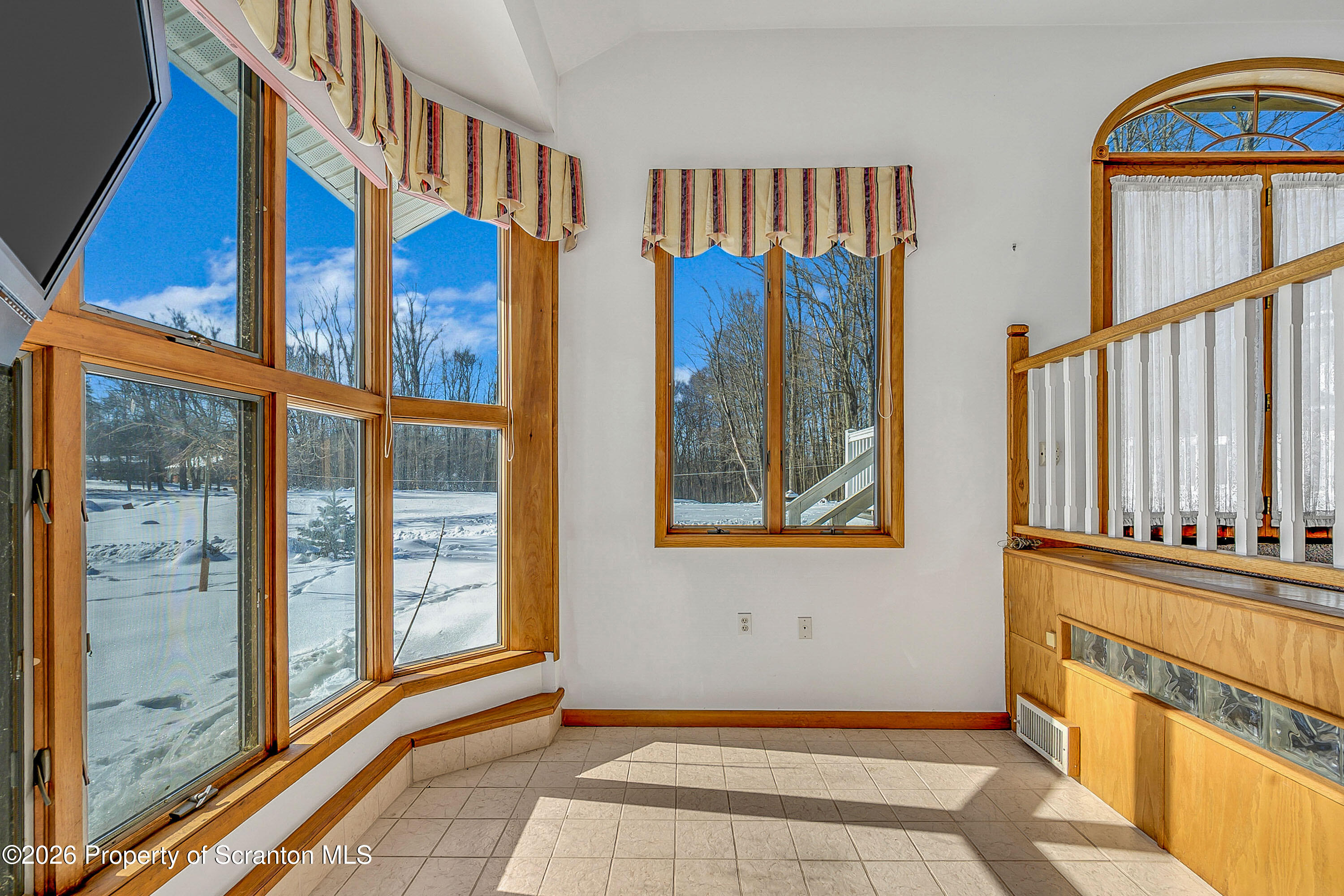 185 Gravity Road Lake Ariel, PA 18436 - Photo 22 of 84 10 (6)