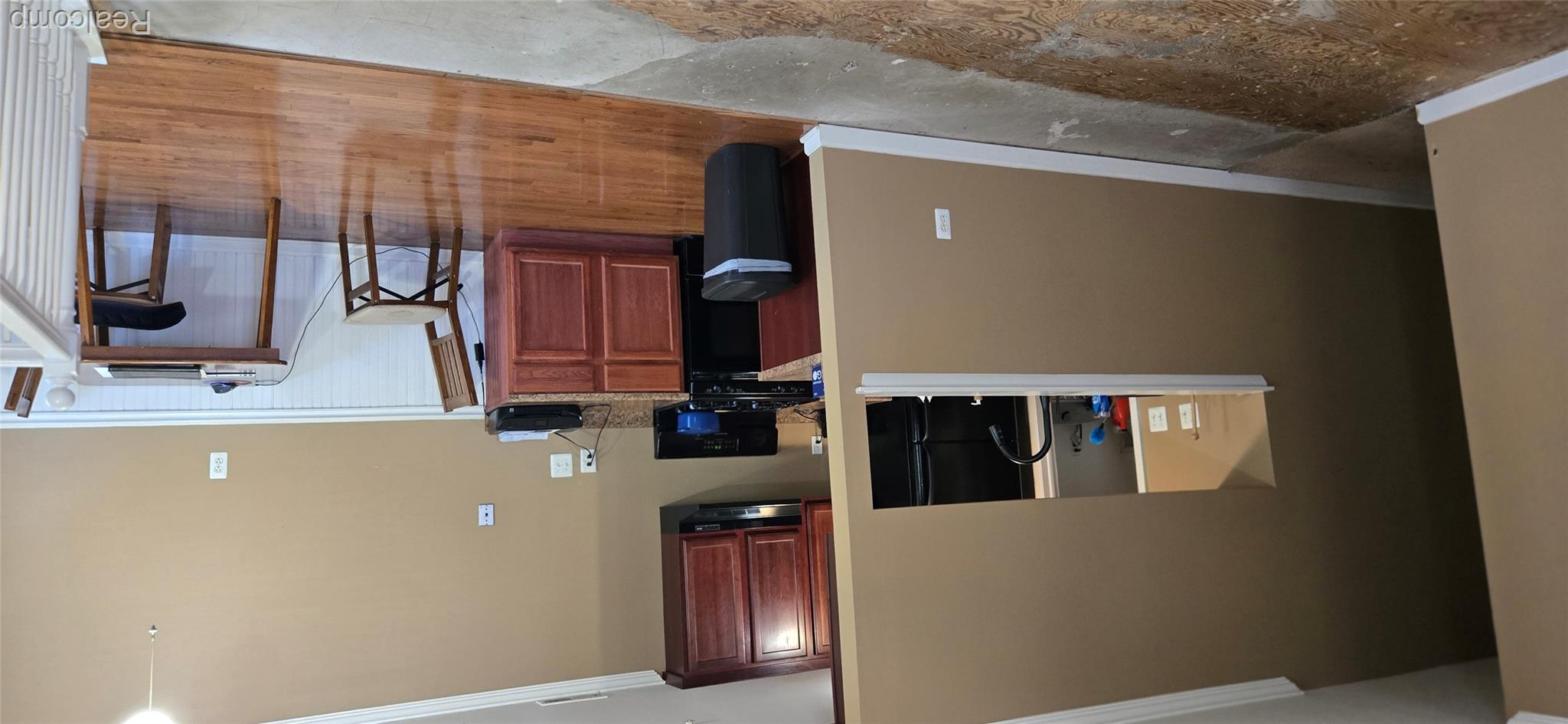 2260 North Hix Road Westland, MI 48185 - Photo 8 of 15 1000027263.jpg
