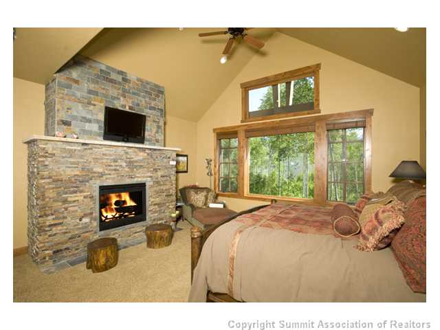 2530 Hunter's Knob Road Silverthorne, CO 80498 - Photo 12 of 22 Exterior Front.
