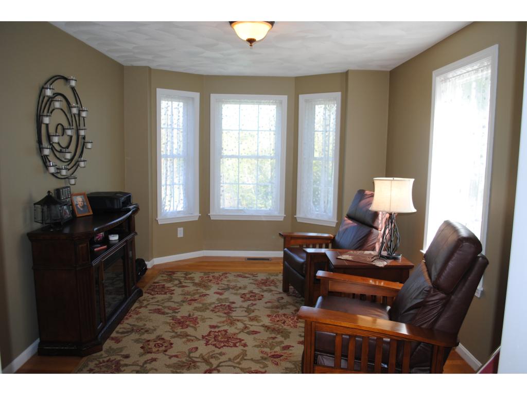 121 Spaulding Road Fremont, NH 03044 - Photo 3 of 33