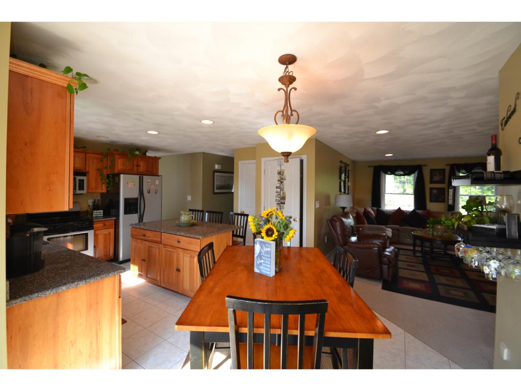 121 Spaulding Road Fremont, NH 03044 - Photo 7 of 33