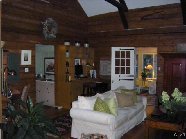 2325 Riverbend Road Allentown, PA 18103 - Photo 18 of 49 Gallery Image 18