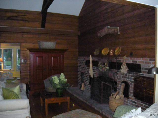 2325 Riverbend Road Allentown, PA 18103 - Photo 19 of 49 Gallery Image 19