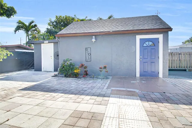 $450,000 | 524 Southwest 72nd Avenue, North Lauderdale, FL 33068