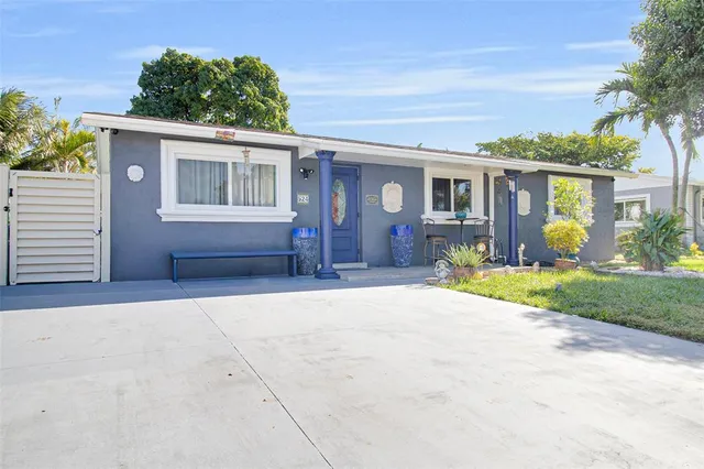$450,000 | 524 Southwest 72nd Avenue, North Lauderdale, FL 33068