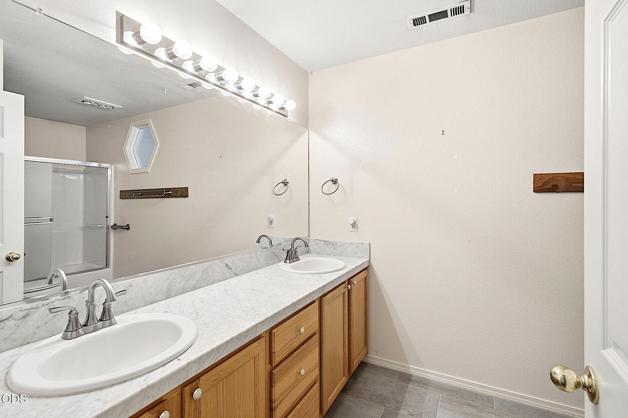 371 Castle Creek Road Grants Pass, OR 97526 - Photo 39 of 71 Gallery Image 39