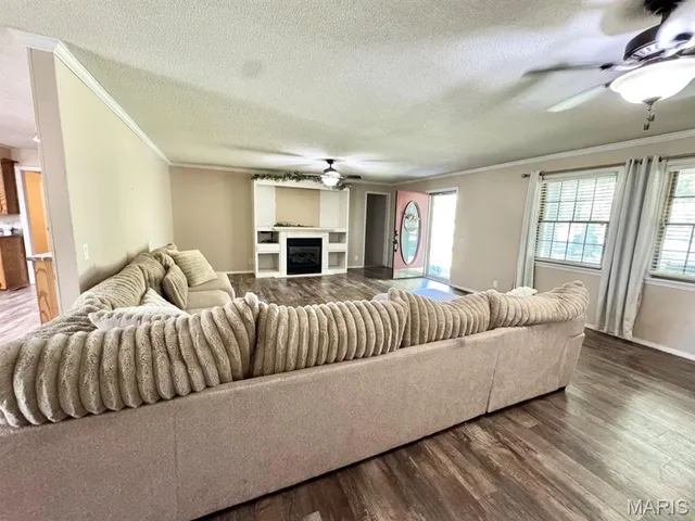 $235,000 | 460 West Hunts Road, Bernie, MO 63822