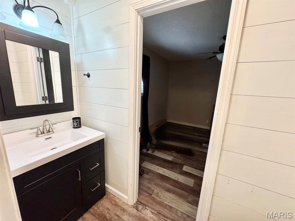 460 West Hunts Road Bernie, MO 63822 - Photo 4 of 25