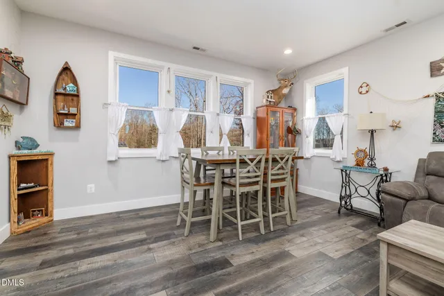 $399,000 | 130 Recreation Lane, Macon, NC 27551