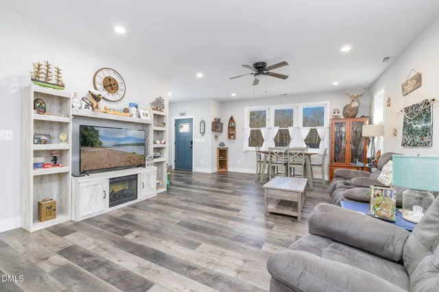 $399,000 | 130 Recreation Lane, Macon, NC 27551