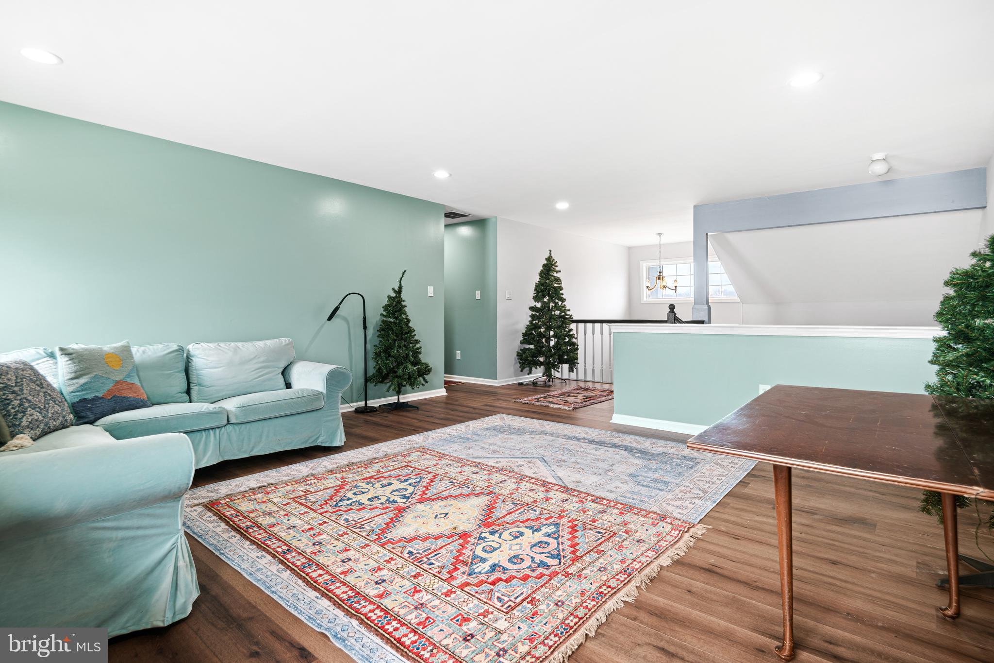 52 River Run Lawnside, NJ 08045 - Photo 29 of 49 a living room with furniture and a rug