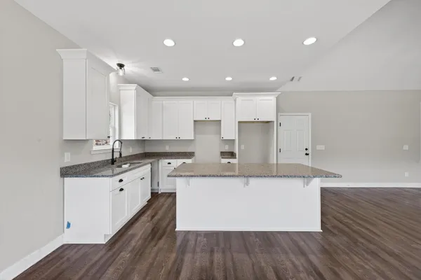 $329,000 | 909 Fairway Drive, New Ellenton, SC 29809
