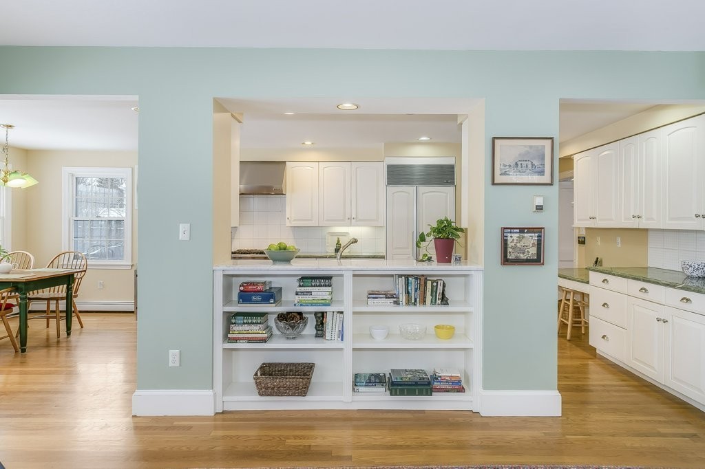 7 Tennyson Road Wellesley, MA 02481 - Photo 9 of 25