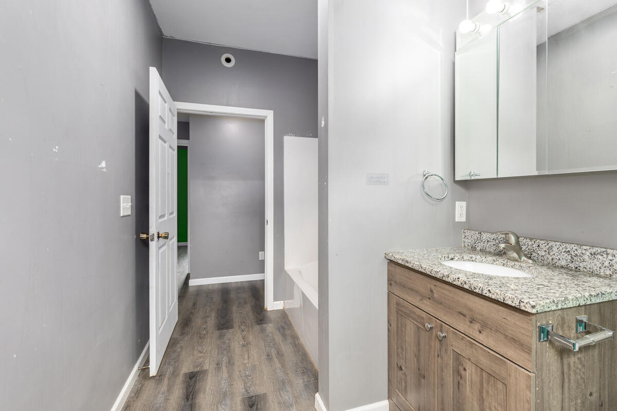 335 North 2nd Street Stanton, MI 48888 - Photo 8 of 24 Bathroom016