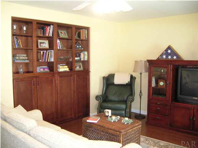3580 Dunfries Road Pensacola, FL 32503 - Photo 12 of 25 Gallery Image 12