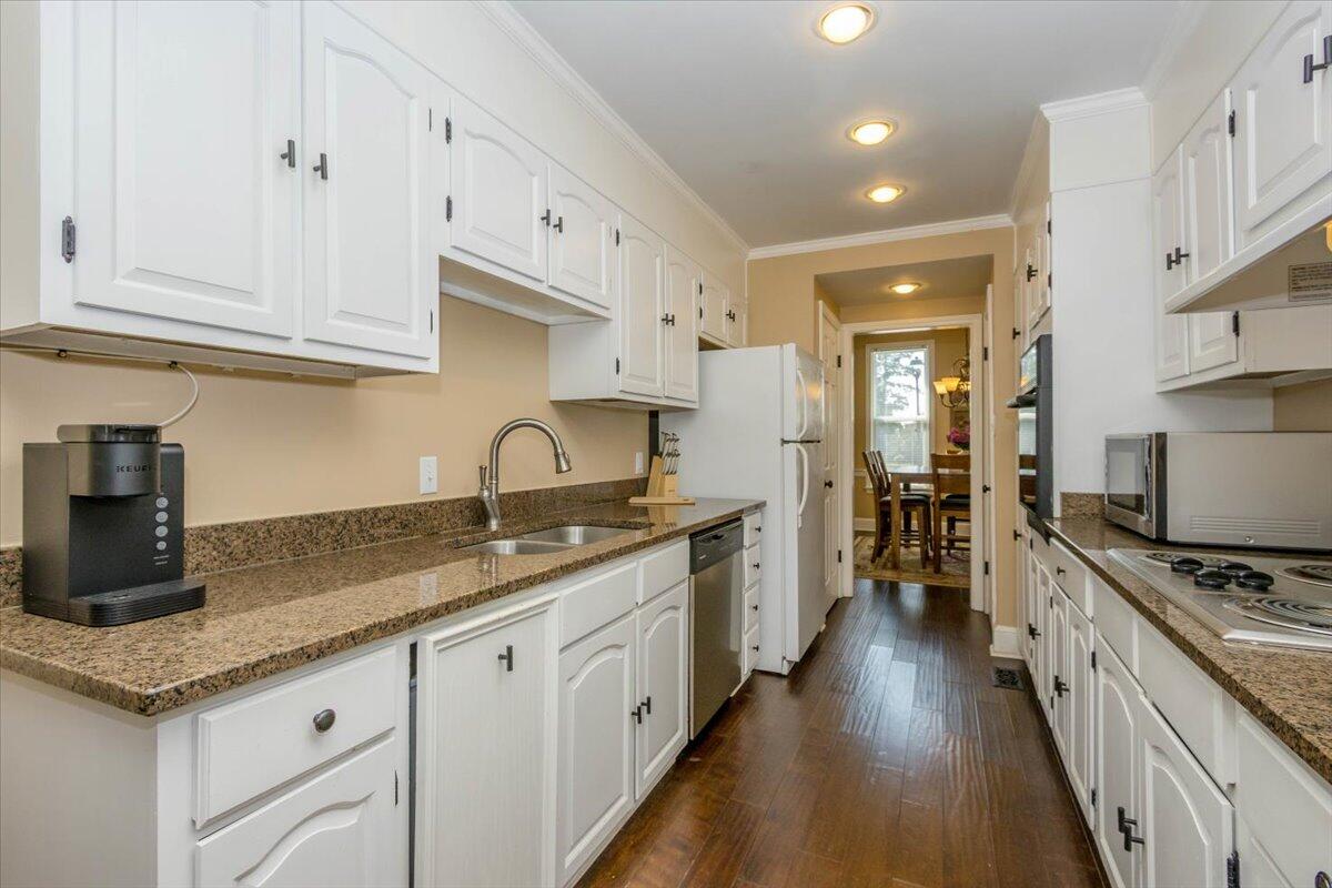 218 Folkstone Circle Augusta, GA 30907 - Photo 13 of 49 16-GMDM20250928_7165