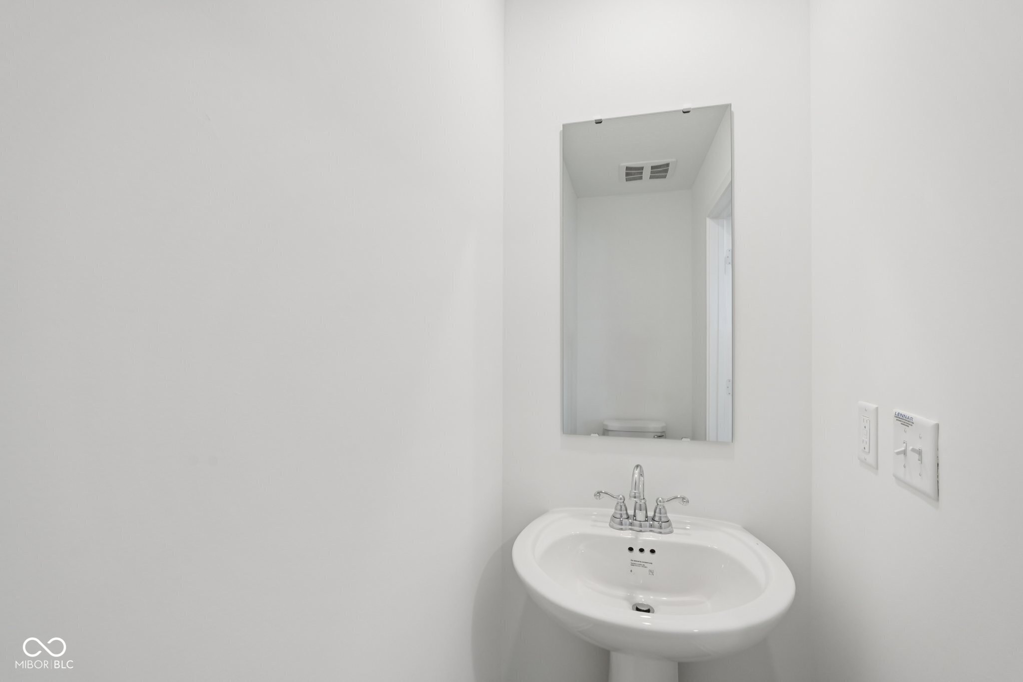 15246 Swallow Fls Way Fishers, IN 46037 - Photo 18 of 50