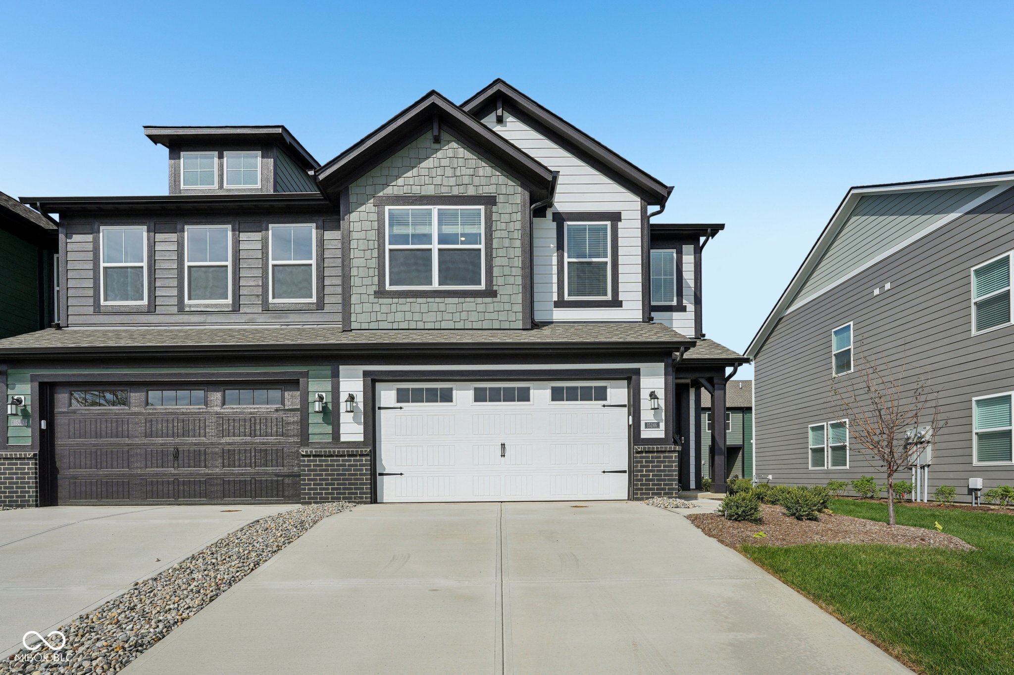 15246 Swallow Fls Way Fishers, IN 46037 - Photo 2 of 50