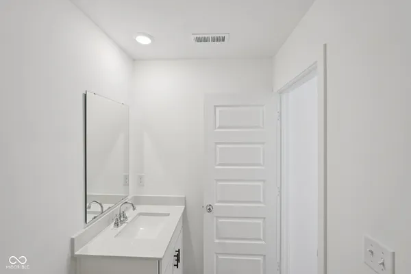 $2,575 | 15246 Swallow Fls Way, Fishers, IN 46037