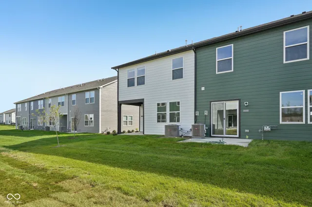 $2,775 | 15246 Swallow Fls Way, Fishers, IN 46037