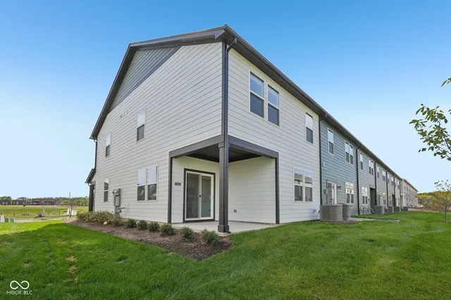 $2,775 | 15246 Swallow Fls Way, Fishers, IN 46037