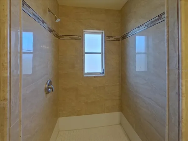 $2,969 | Undisclosed Address, Largo, FL 33774