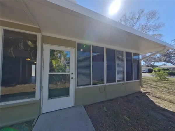 $2,969 | Undisclosed Address, Largo, FL 33774