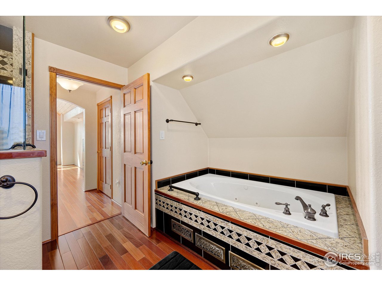 3805 Davis Ranch Road Bellvue, CO 80512 - Photo 27 of 39