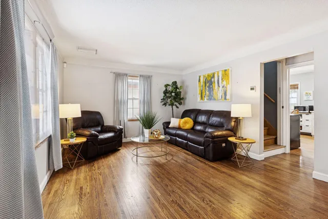 $305,000 | 3833 Noble Avenue North, Robbinsdale, MN 55422