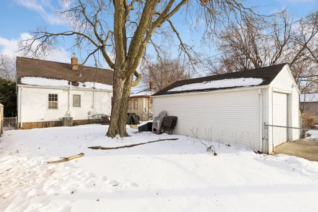 $305,000 | 3833 Noble Avenue North, Robbinsdale, MN 55422
