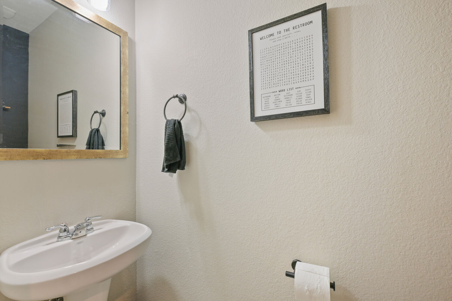 175 Gustaf Trail Kyle, TX 78640 - Photo 14 of 28 Half bathroom