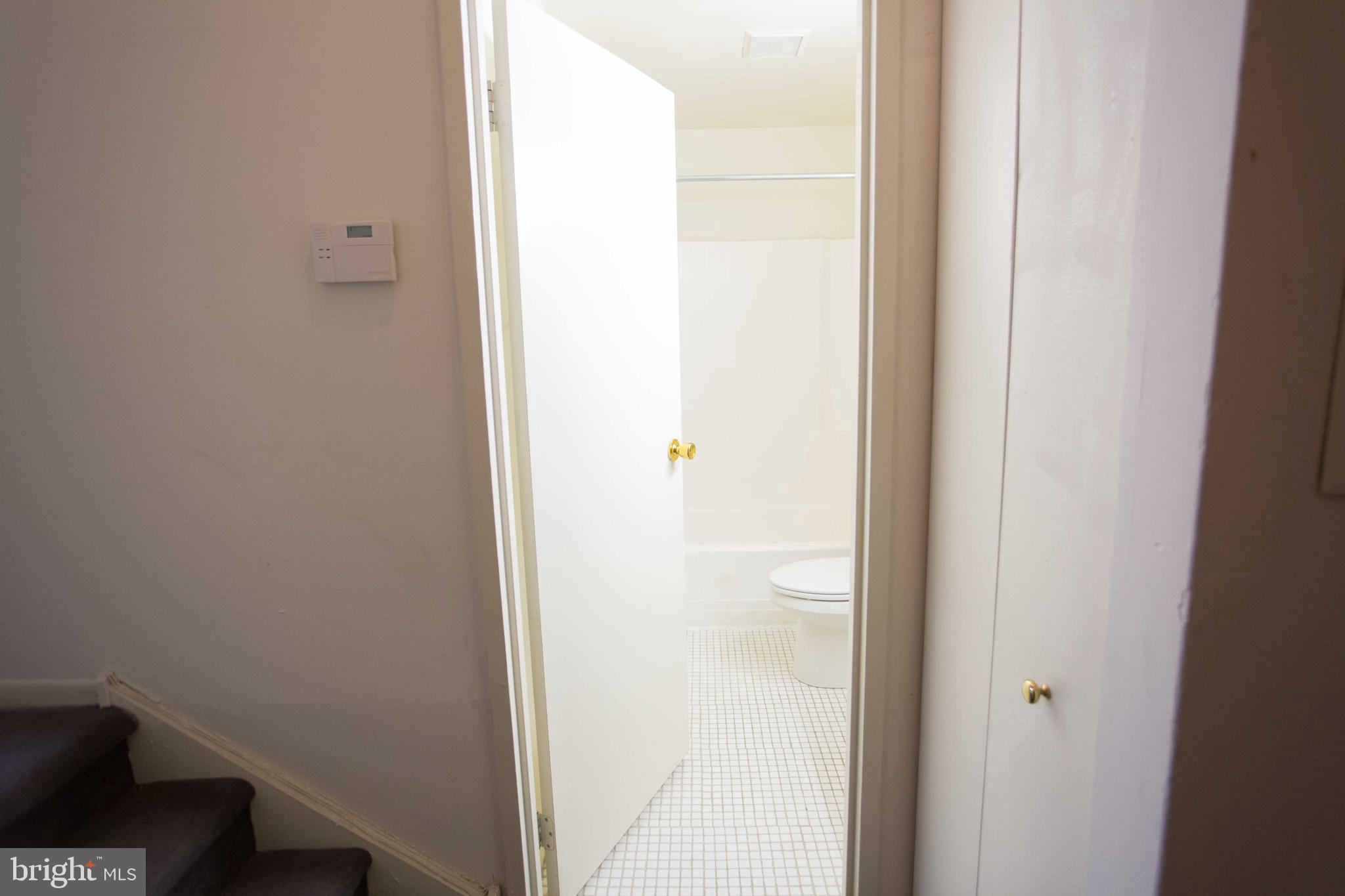 2031-8 South Street, Unit 123 Philadelphia, PA 19146 - Photo 27 of 31 a view of bathroom