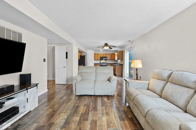 $2,200 | 7913 Meadow Bend Lane, Indianapolis, IN 46259