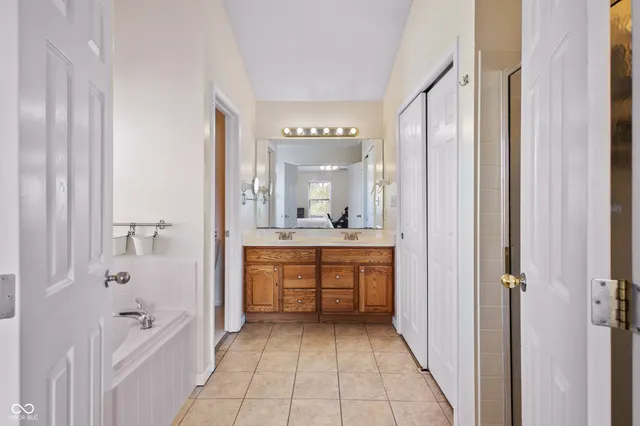 $2,200 | 7913 Meadow Bend Lane, Indianapolis, IN 46259