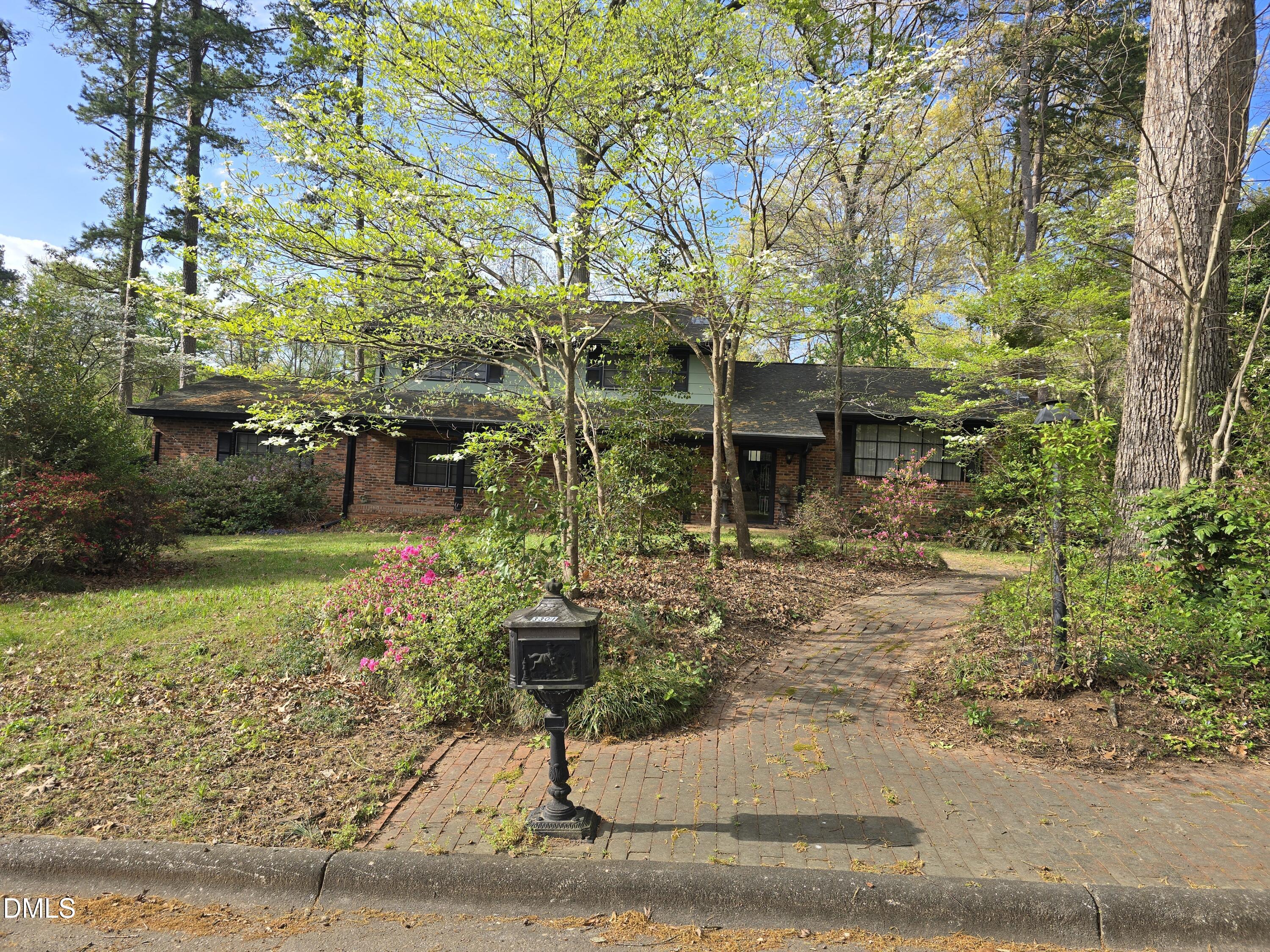 3301 Caldwell Drive Raleigh, NC 27607 - Photo 5 of 26 20260331_094229