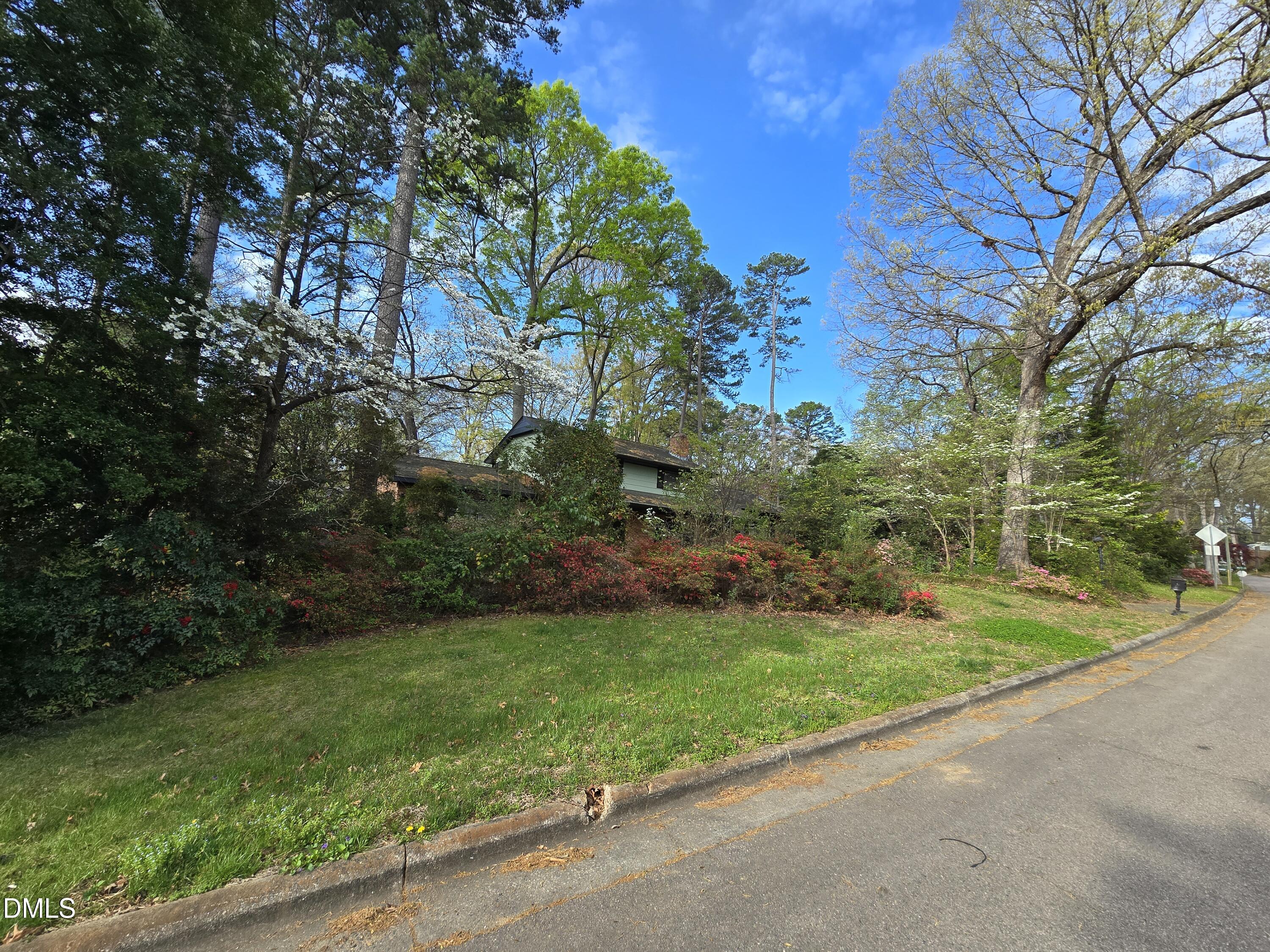 3301 Caldwell Drive Raleigh, NC 27607 - Photo 7 of 26 20260331_094205