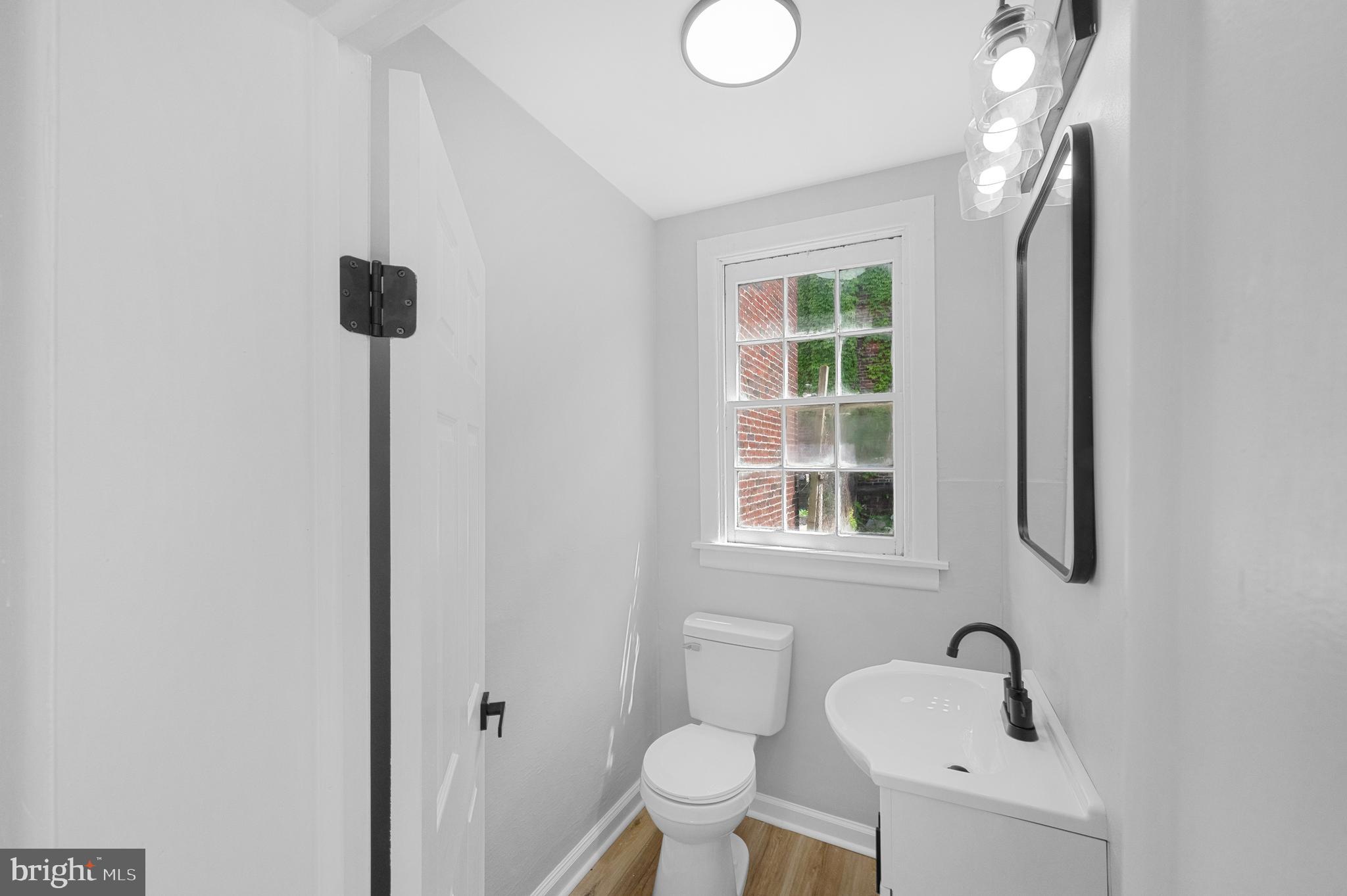 1034 Washington Street Reading, PA 19601 - Photo 15 of 40