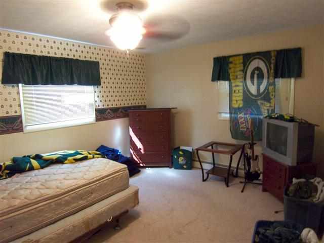 2614 Fairhaven Road Davenport, IA 52803 - Photo 11 of 16 Gallery Image 11