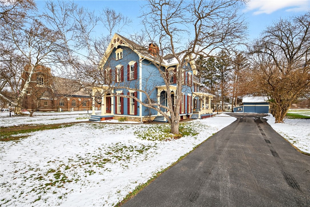 127 Maple Avenue Victor, NY 14564 - Photo 4 of 47