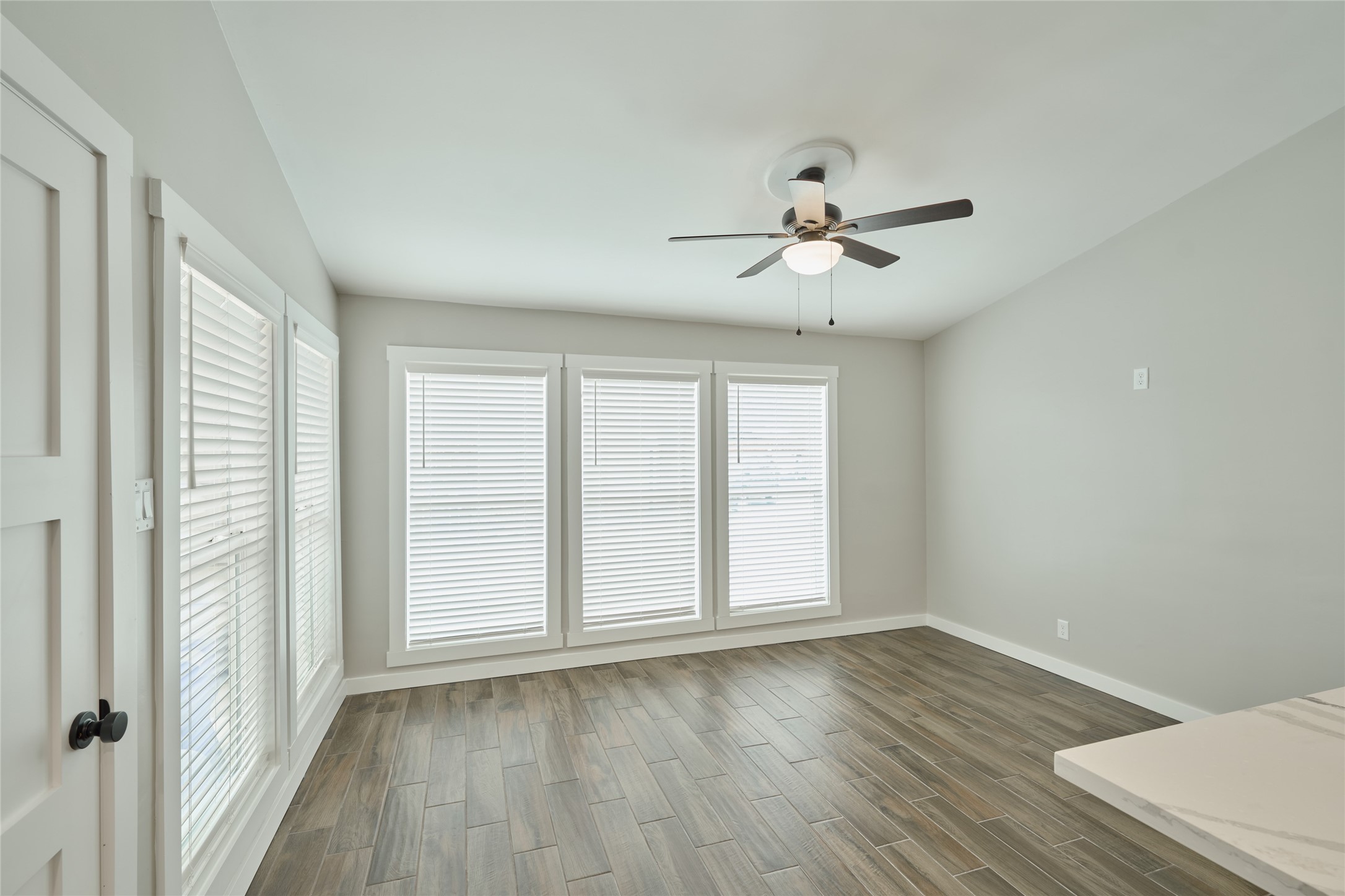 1014 Graham Drive, Unit L2 Tomball, TX 77375 - Photo 16 of 30