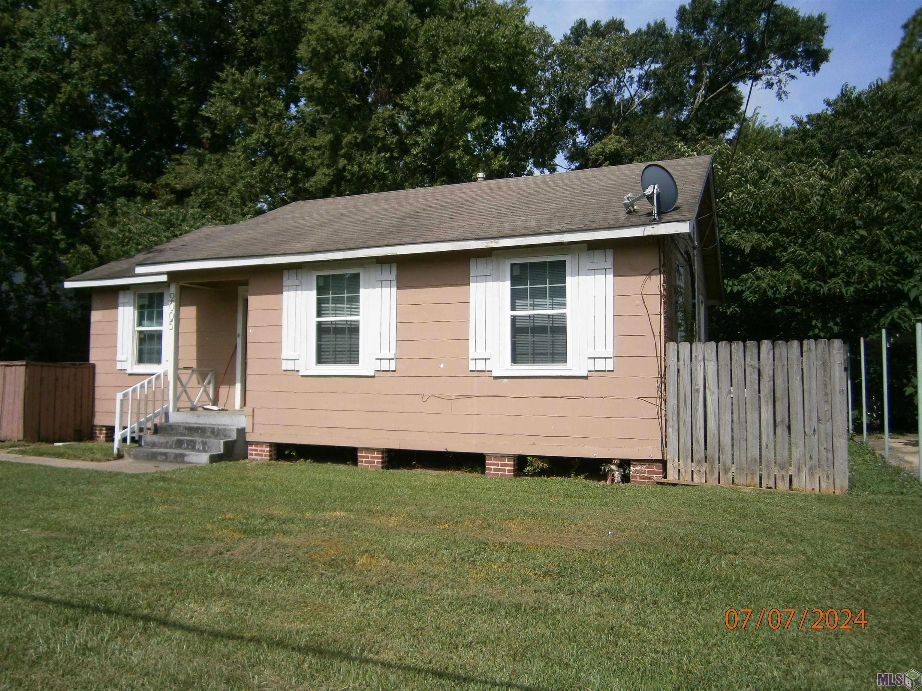 2005 North 38th Street Baton Rouge, LA 70802 - Photo 3 of 20