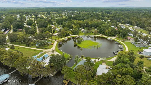 $275,800 | 202 Park Avenue, Crescent City, FL 32112