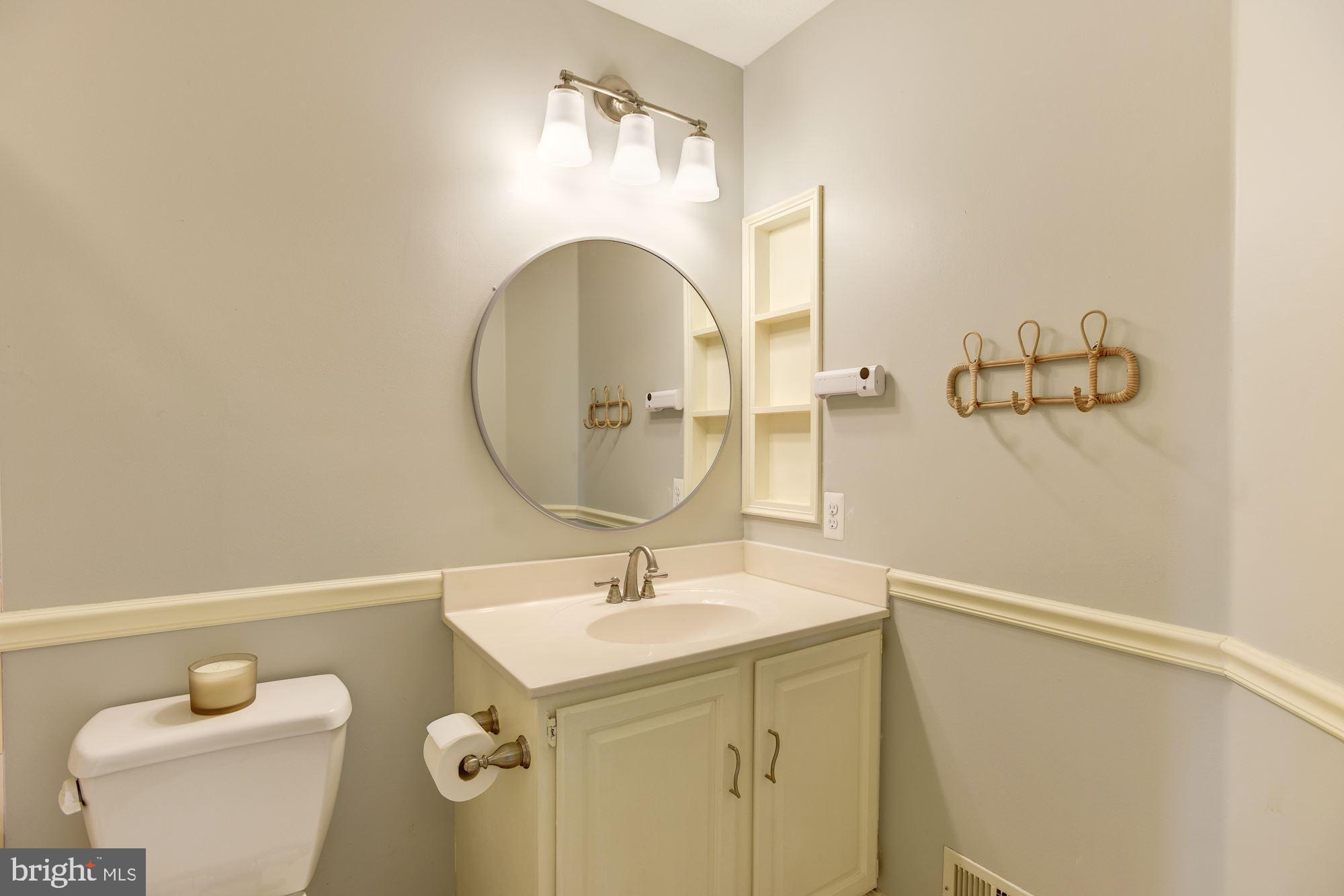8002 Brightfield Road Ellicott City, MD 21043 - Photo 23 of 42 Hall Bath