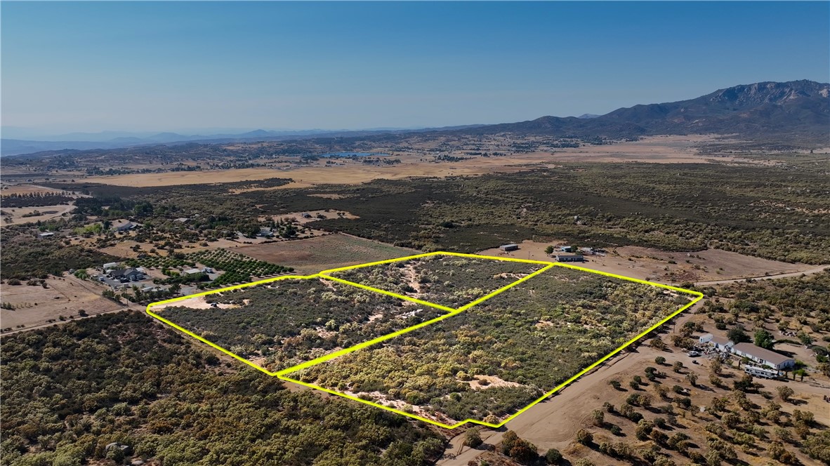 28 Rycon Road Aguanga, CA 92536 - Photo 5 of 11 an aerial view of residential houses with an outdoor space