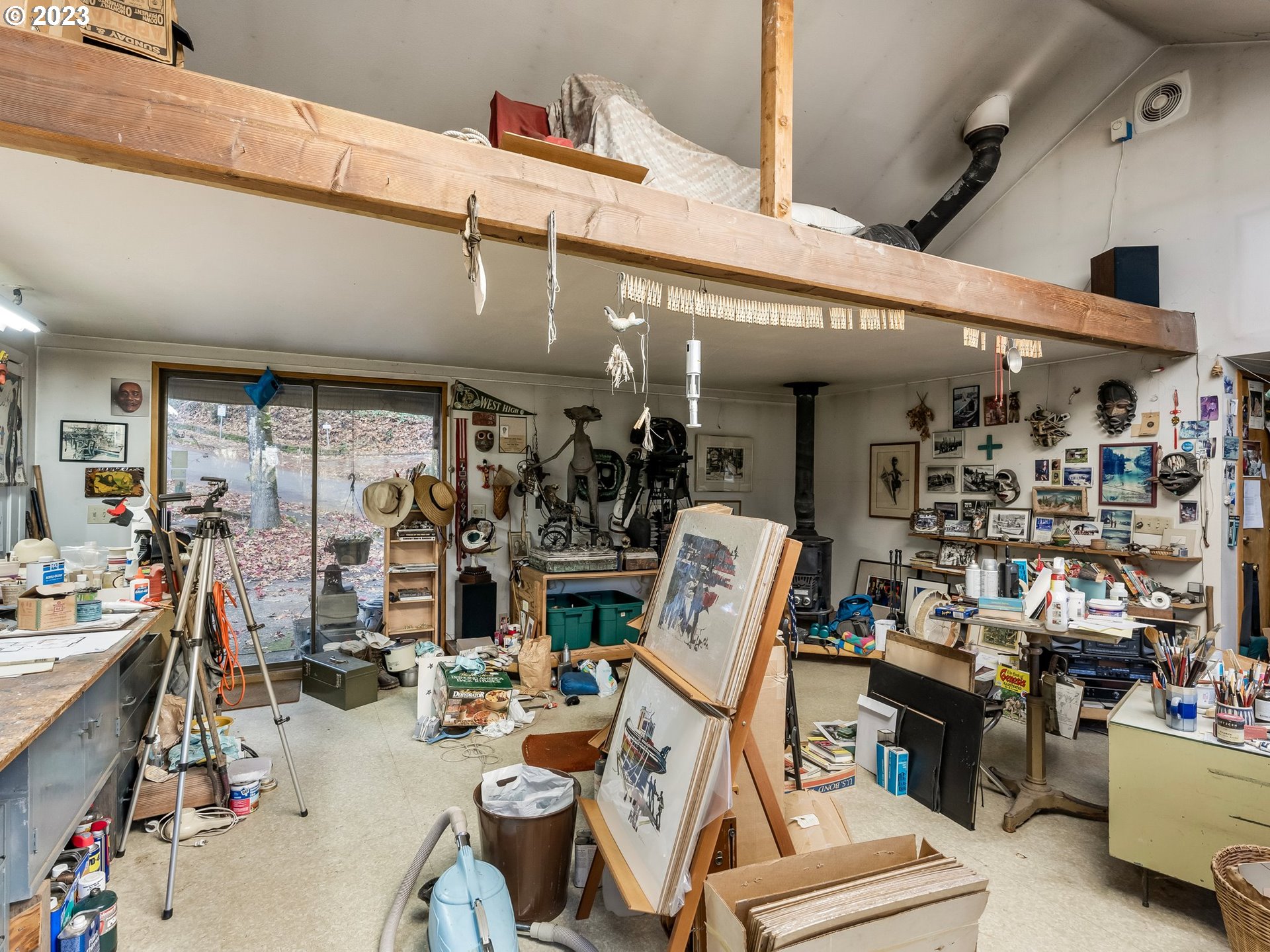 3852 Southwest Condor Avenue Portland, OR 97239 - Photo 44 of 44 a view of a room with gym equipment