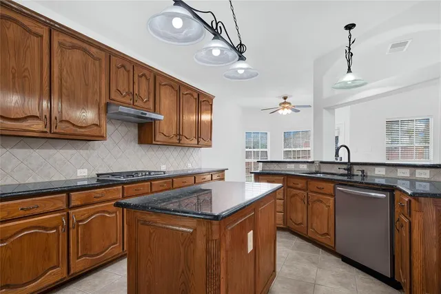 $580,000 | 333 Green Acres Drive, Murphy, TX 75094